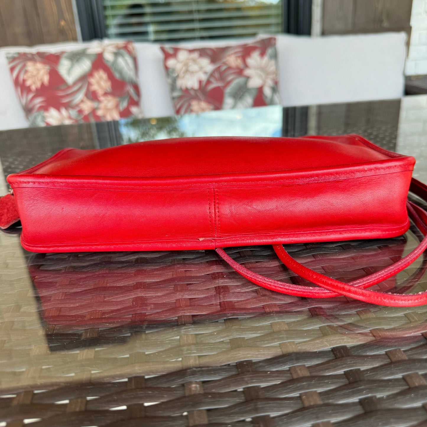 Vintage Coach Red Zippered Clutch 9455ππ₯
