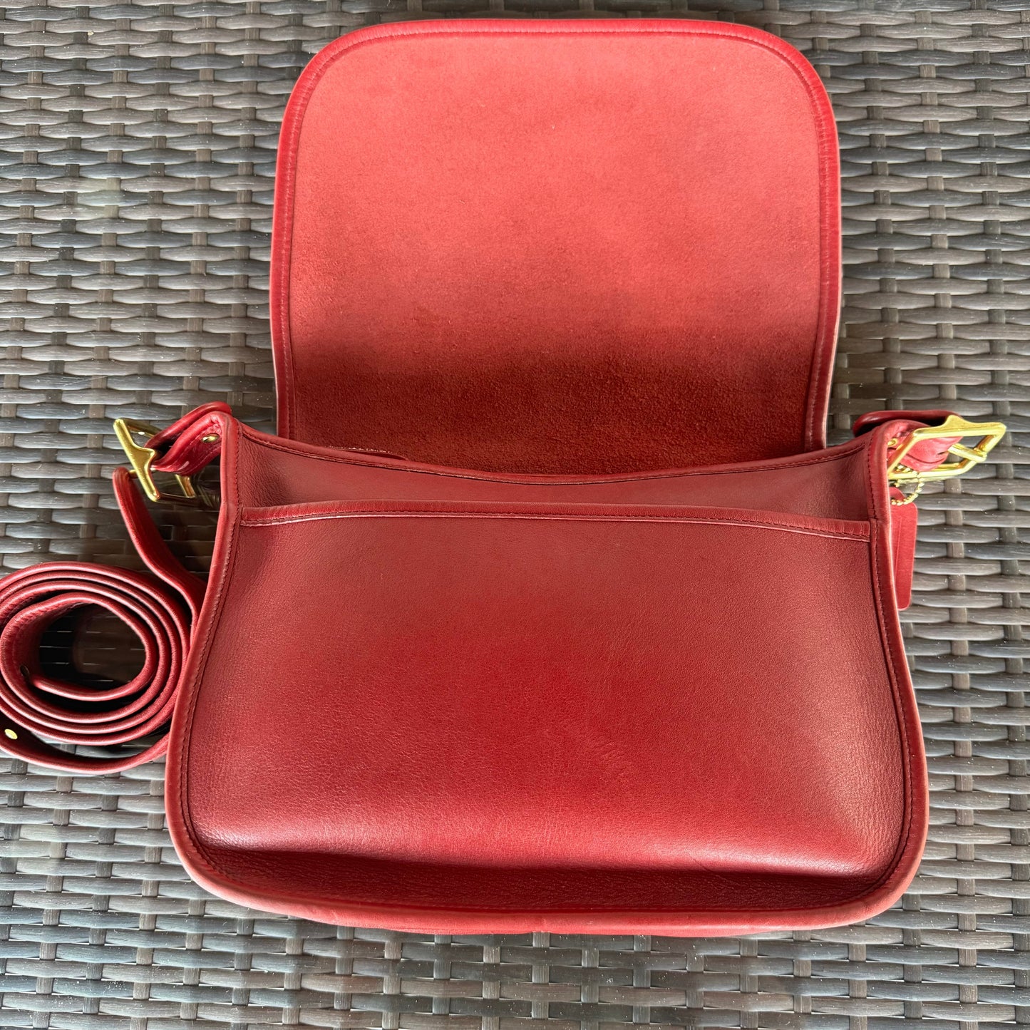 Vintage Coach Red Patricias Legacy 9951πβ€οΈβπ₯