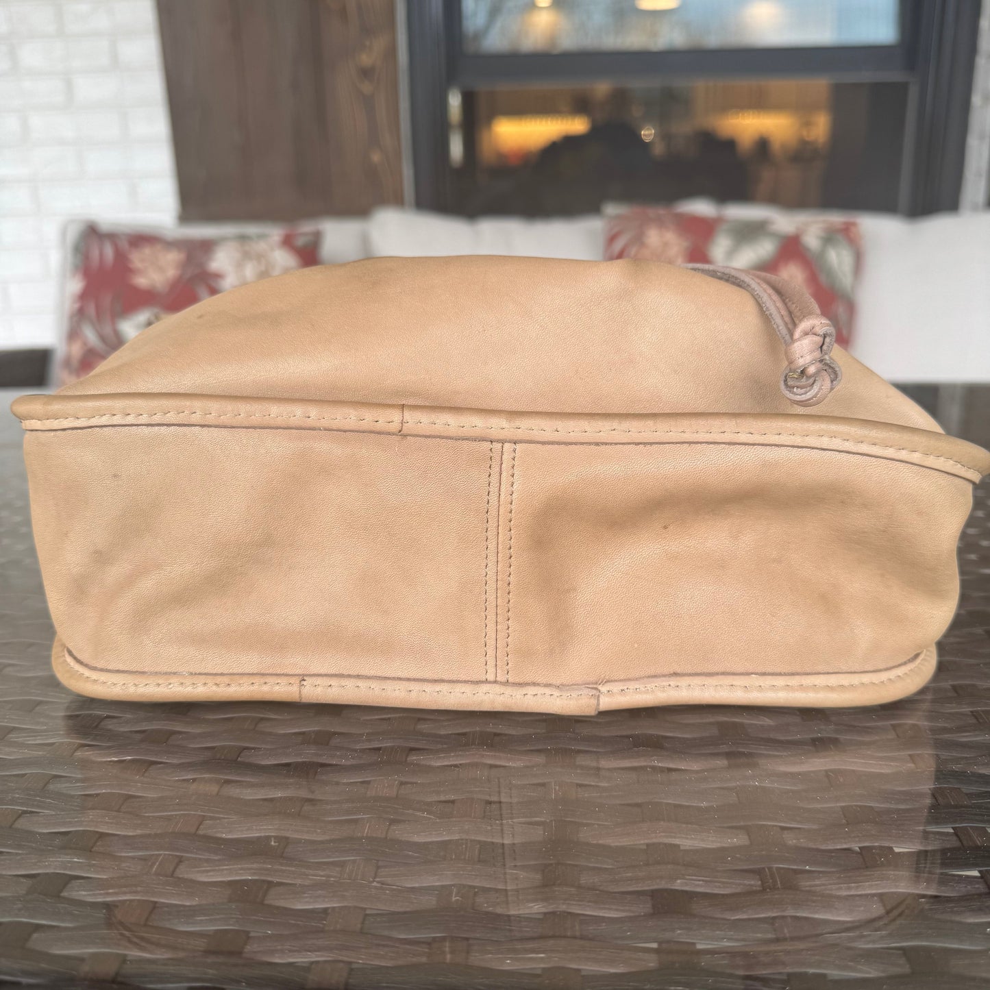Vintage Coach 4050 Shoulder Bag In Taupe Lightweight Leather🍂✨