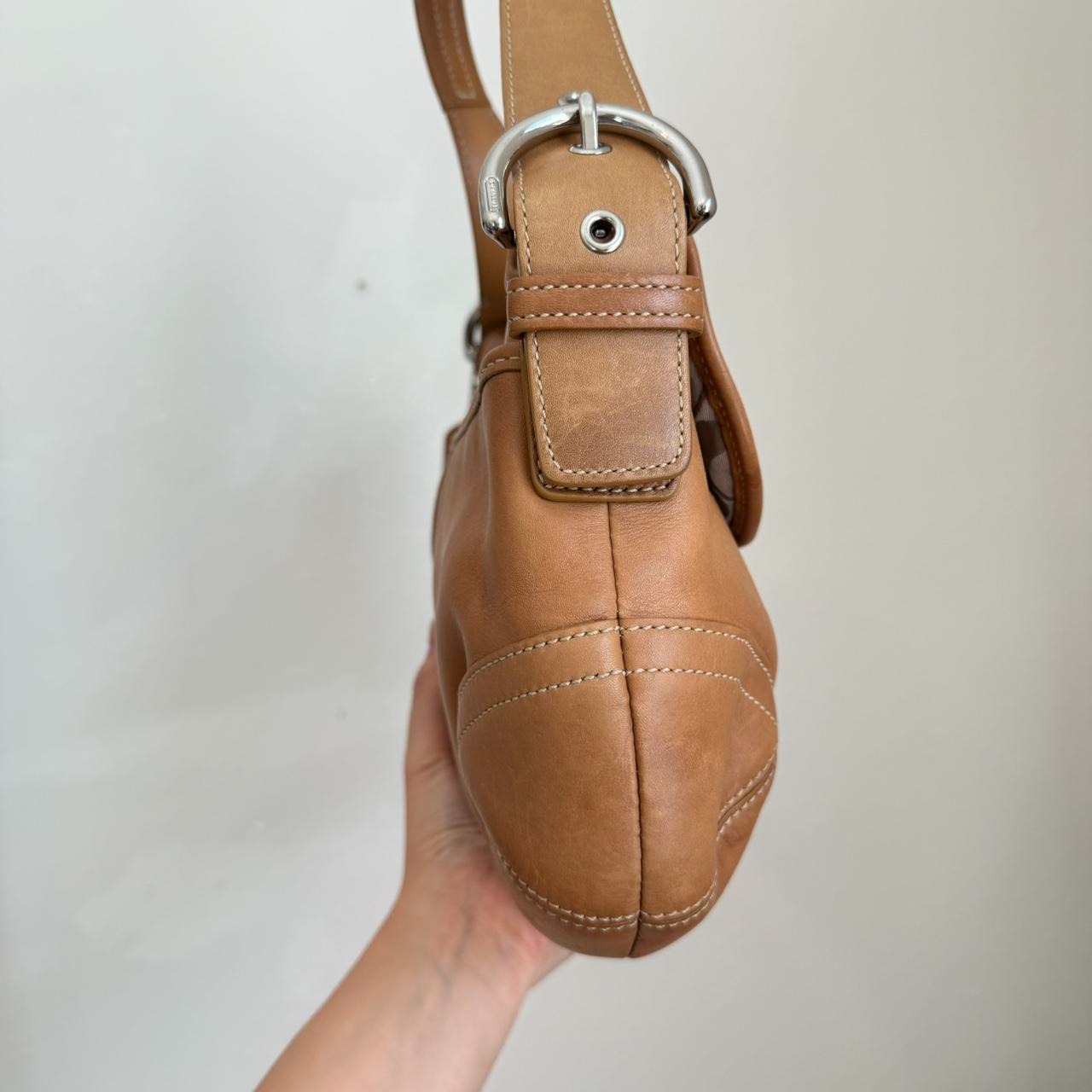 Authentic Vintage Coach Soho shoulder bag 9248 in tan