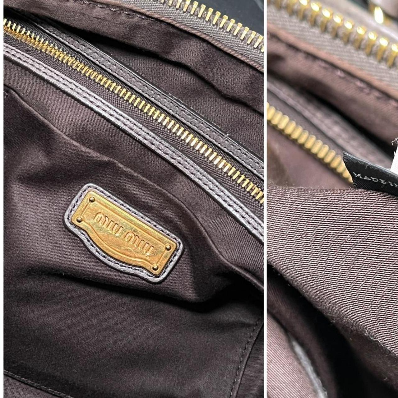 ๐๐PreOwned Miu Miu Studded 2000s Heart Charm Tote Leather Bag๐๐