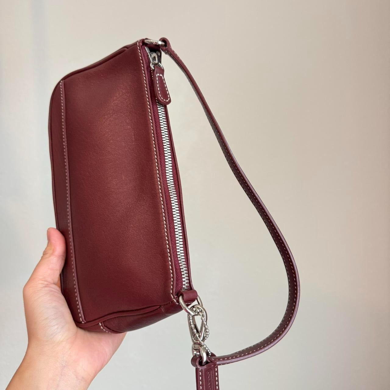 Vintage Coach Leather Hampton Baguette Shoulder bag