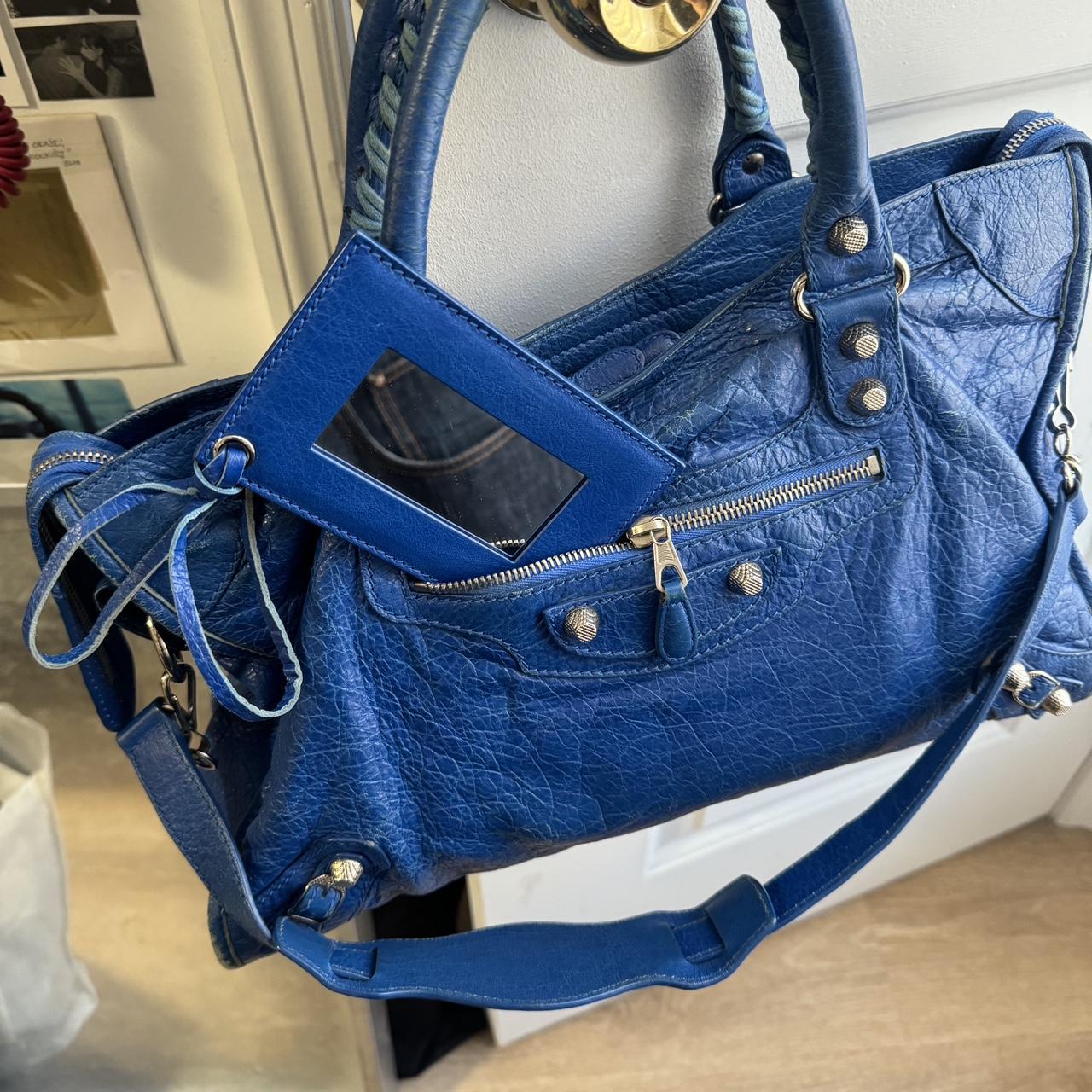 PreOwned Authentic Balenciaga city bag blue lambskin leather💜🍇