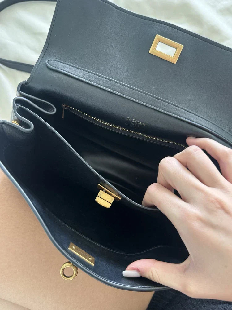 Rodeo Small Top Handle Bag in Black🪻🍃
