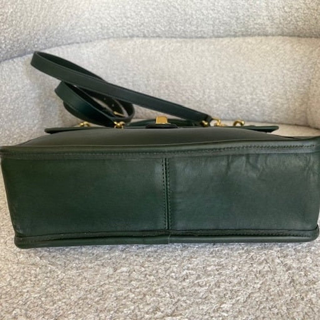 Vintage Coach Willis in 'Bottle Green' (1994) **MINT**