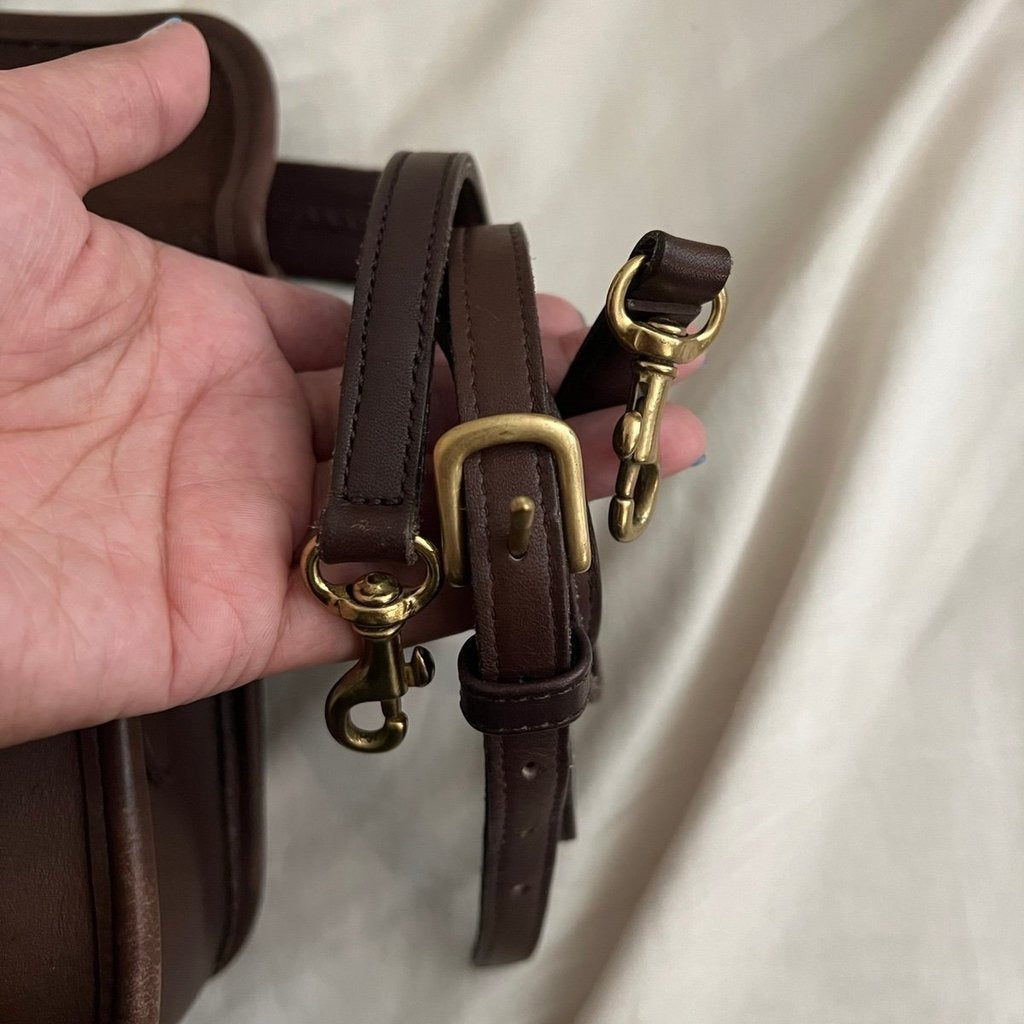 Vintage Coach mini Willis bag