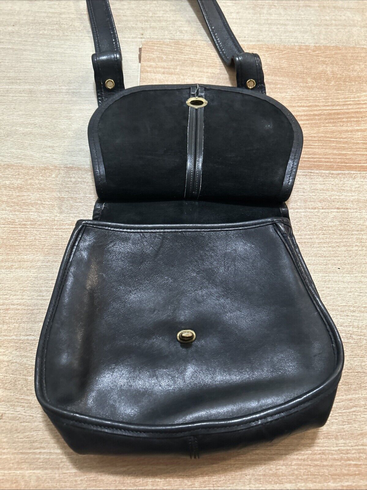Vintage Coach Cresent Saddle Bag Purse Bag New York Bonnie Cashin🖤🍫