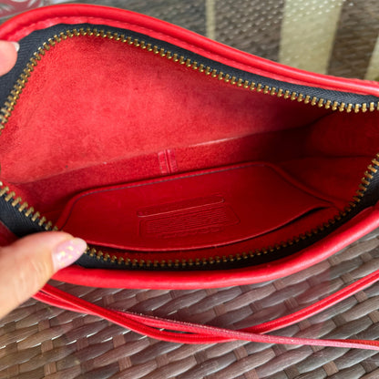 Vintage Coach Red Zippered Clutch 9455🍎🔥