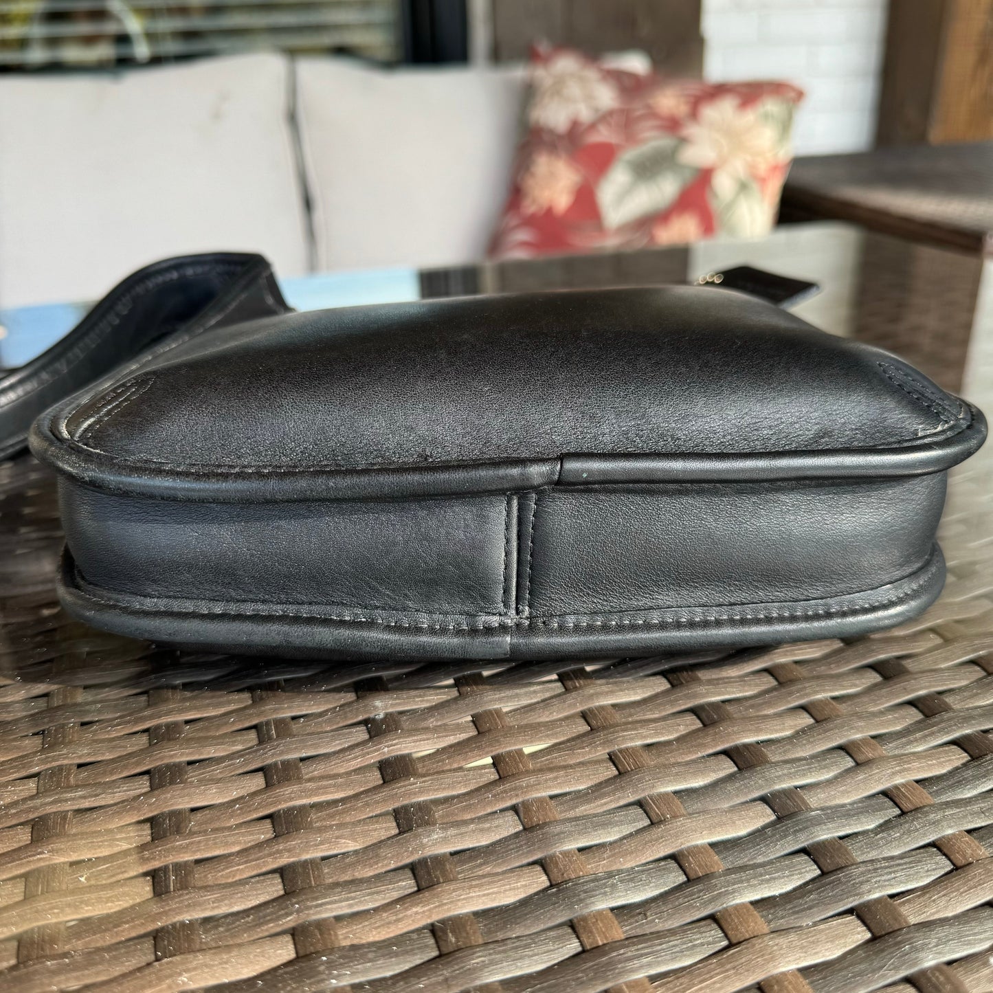 Vintage Coach Black 9020 Mini Ergo Zip🤎🌆