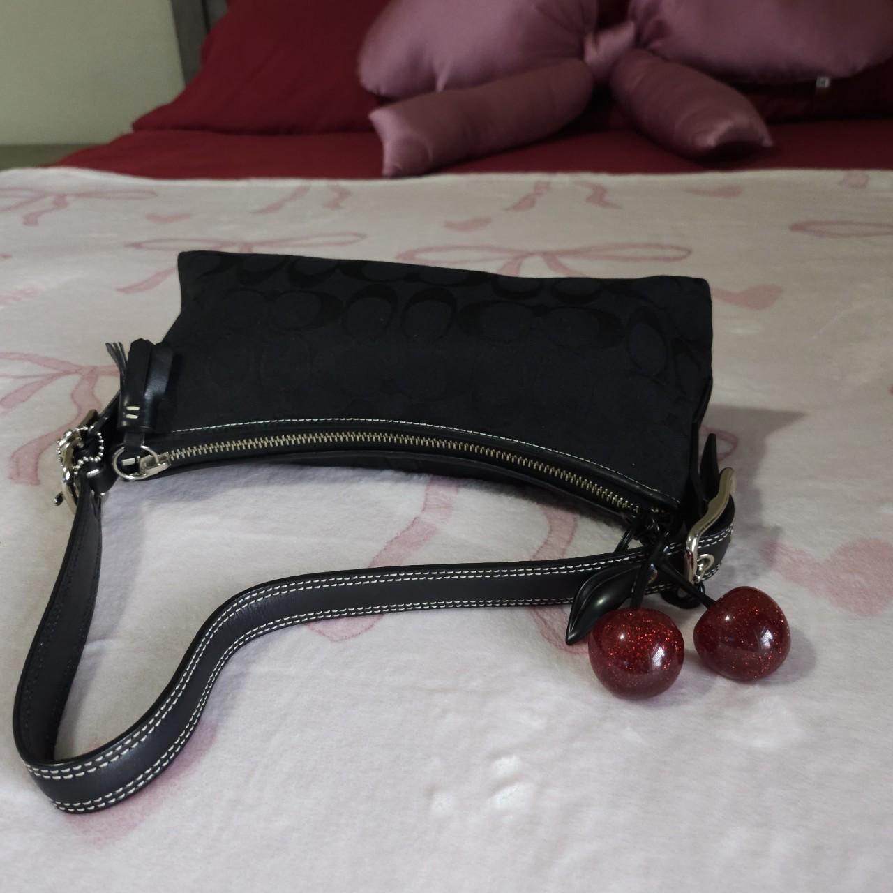 Vintage Y2K Black Signature Cs East West Shoulder Bag Baguette✨🔥