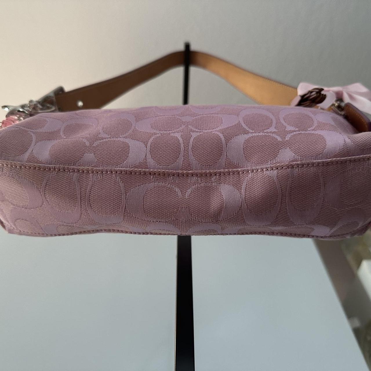 Coach Bubblegum Pink Y2K Demi Baguette🌲🍀