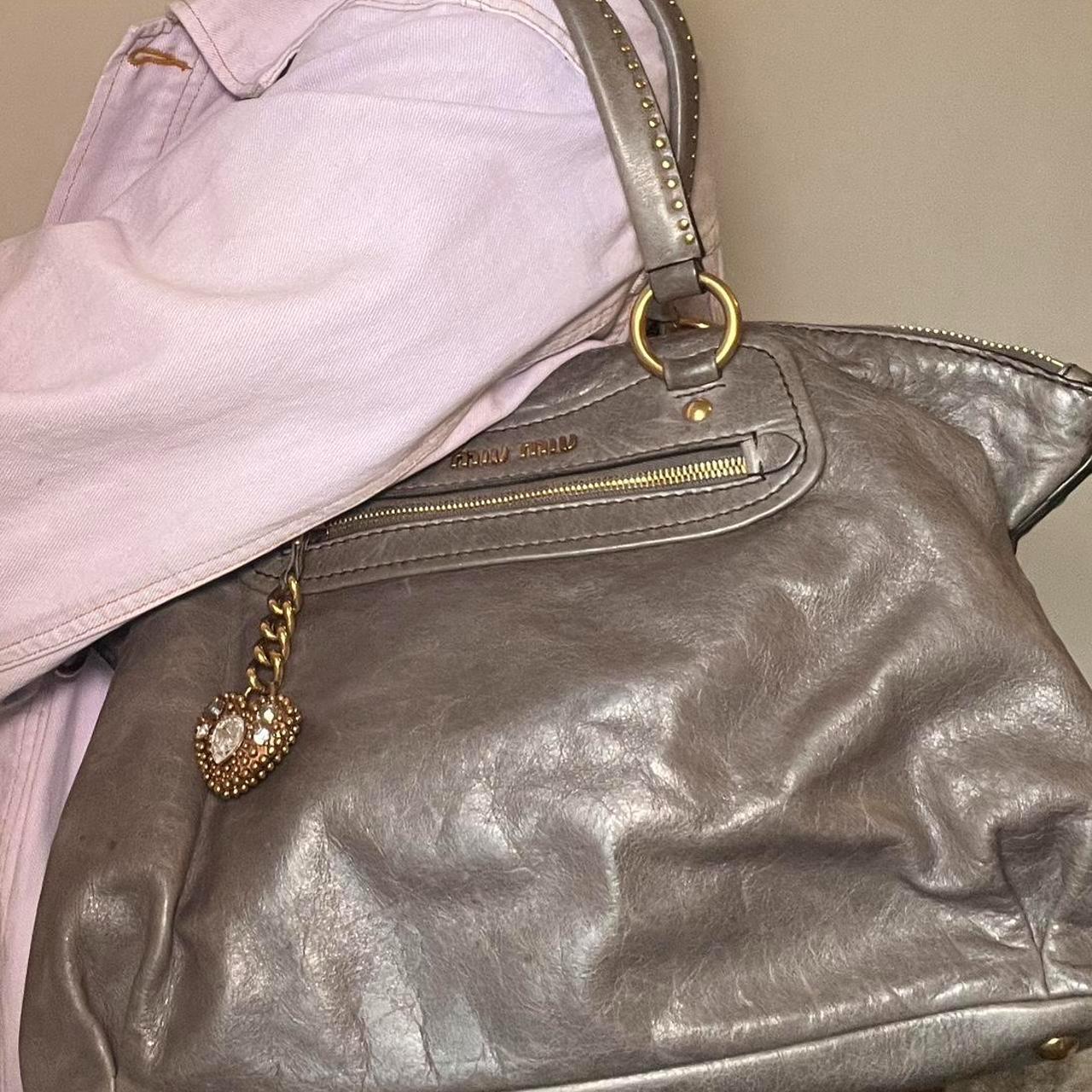 🍇💜PreOwned Miu Miu Studded 2000s Heart Charm Tote Leather Bag🍇💜