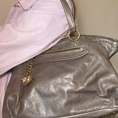 🍇💜PreOwned Miu Miu Studded 2000s Heart Charm Tote Leather Bag🍇💜