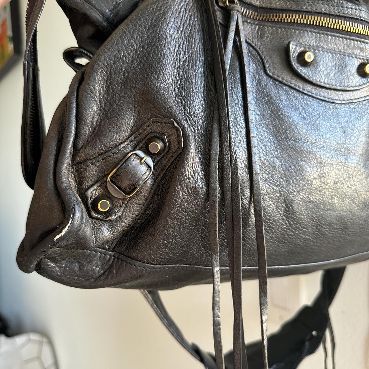 Balenciaga city bag medium in black color Preowned🌺🩷