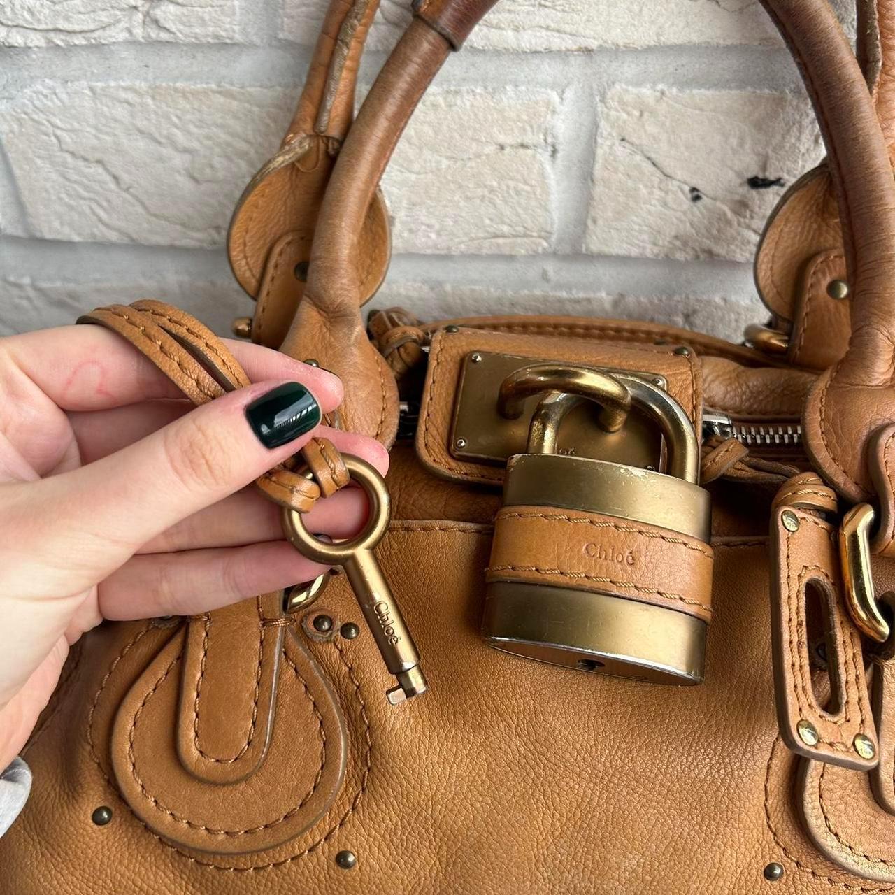 PreOwned 2000s vintage Chloe Paddington handbag in tan brown leather with long cross body/ shoulder strap (detachable).🍂✨
