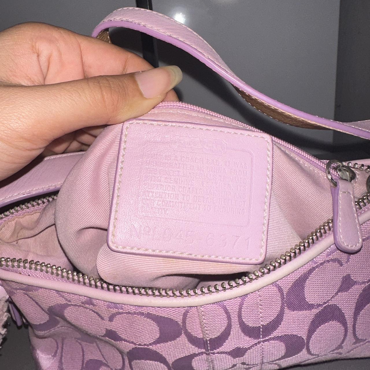 Coach Bubblegum Pink Y2K Demi Baguette🫐🪻
