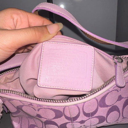 Coach Bubblegum Pink Y2K Demi Baguette🫐🪻