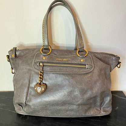 🍇💜PreOwned Miu Miu Studded 2000s Heart Charm Tote Leather Bag🍇💜
