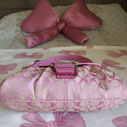 Vintage Barbie Pink Soho Buckle Signature Cs Rare Shoulder Purse🩷🍒