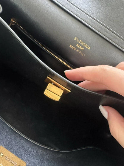 Rodeo Small Top Handle Bag in Black🪻🍃