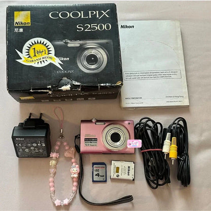 ✨ Authentic Nikon Coolpix S2500 in baby pink PreOwned 💖