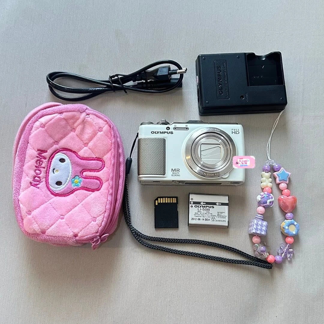 ✨ Authentic Olympus SH-25MR in white-beige PreOwned 💖