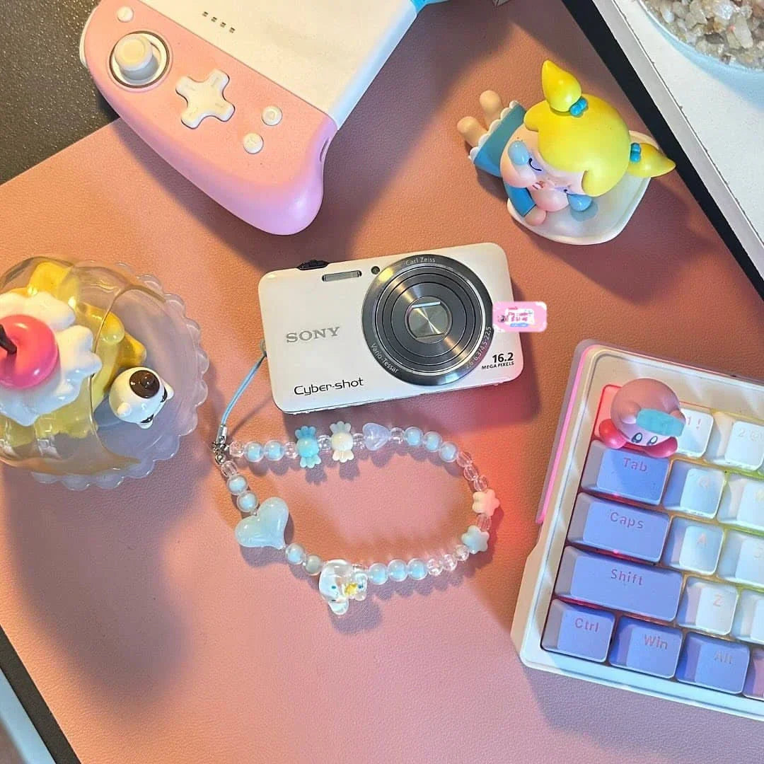 ✨ Authentic Sony Cybershot DSC-WX7 in milky white PreOwned 💖