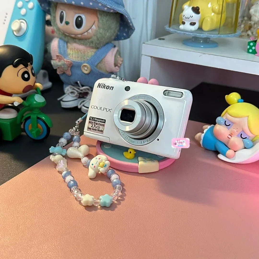 ✨ Authentic Nikon Coolpix L25 in milky white PreOwned 💖