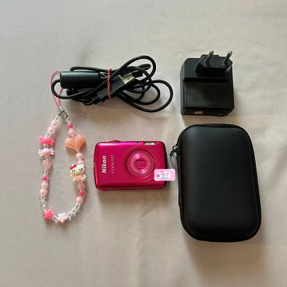 ✨ Authentic Nikon Coolpix S01 in pop pink PreOwned 💖
