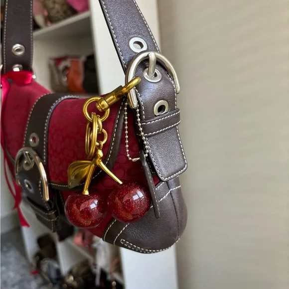 Vintage Coach Soho Cherry Red🌺🩷