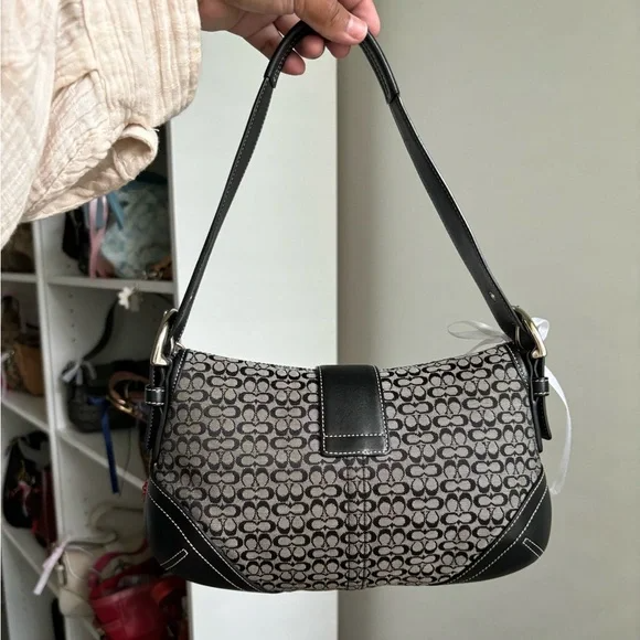 Vintage Coach Soho Flap Black and Grey🥬🎄