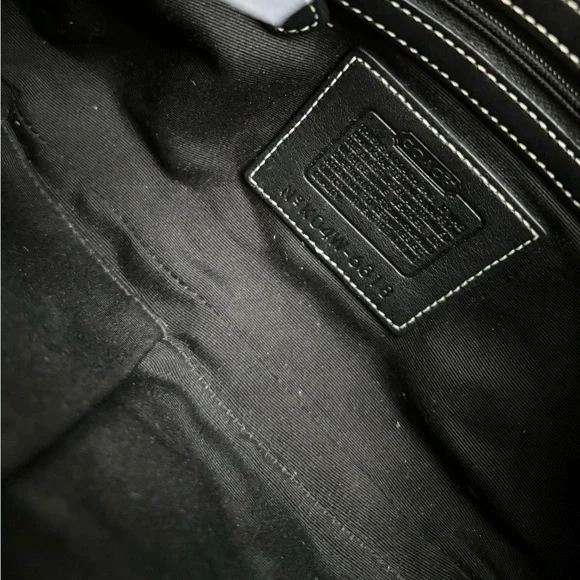 Vintage Coach Soho Flap Black and Grey🥬🎄