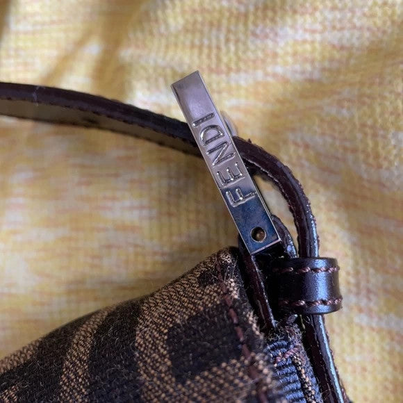 New Auth Fendi Baguette New Vintage It Bag🩷🍒