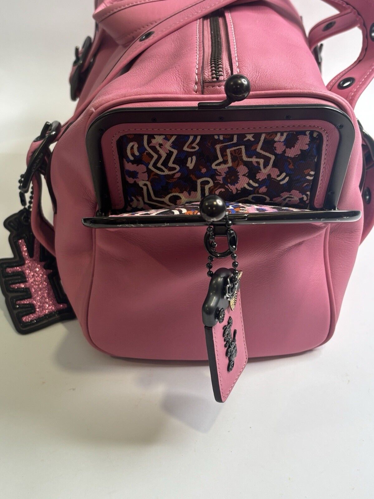 Keith Haring X Coach Collaboration Pink Handbag🍬⚡