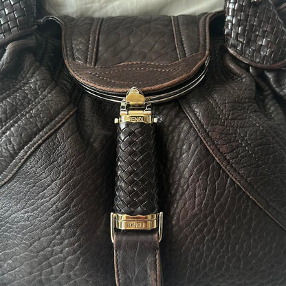 🍇💜Preowned FENDI SPY BAG🍇💜