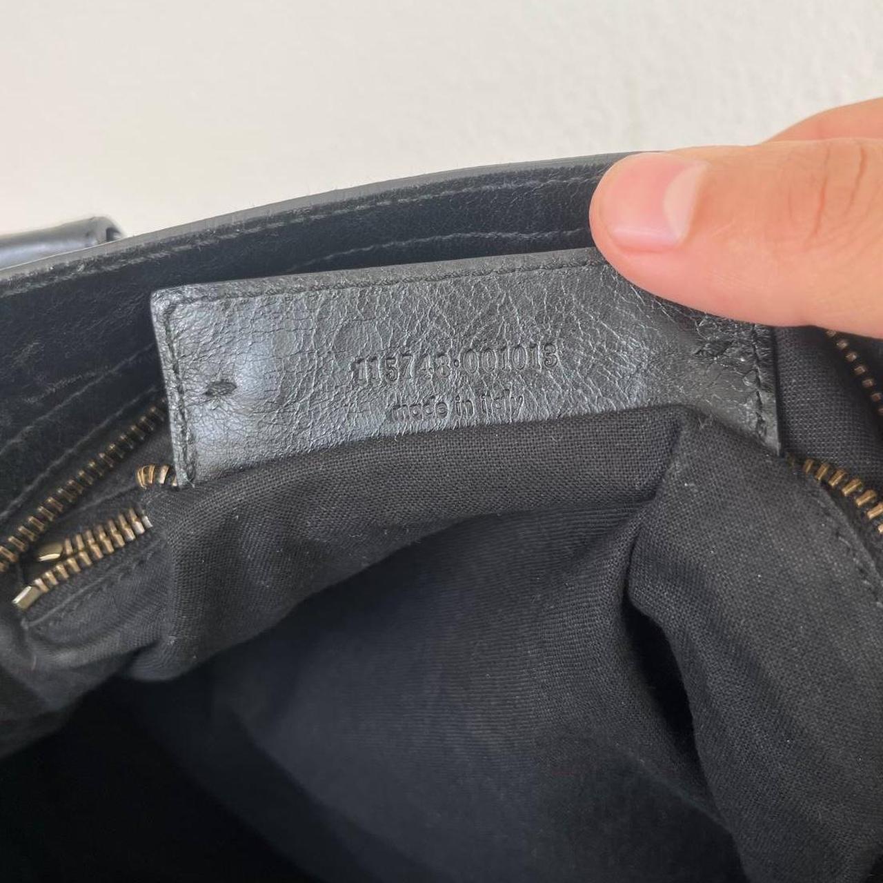 🥬🎄Preowned Authentic black Balenciaga city bag🥬🎄