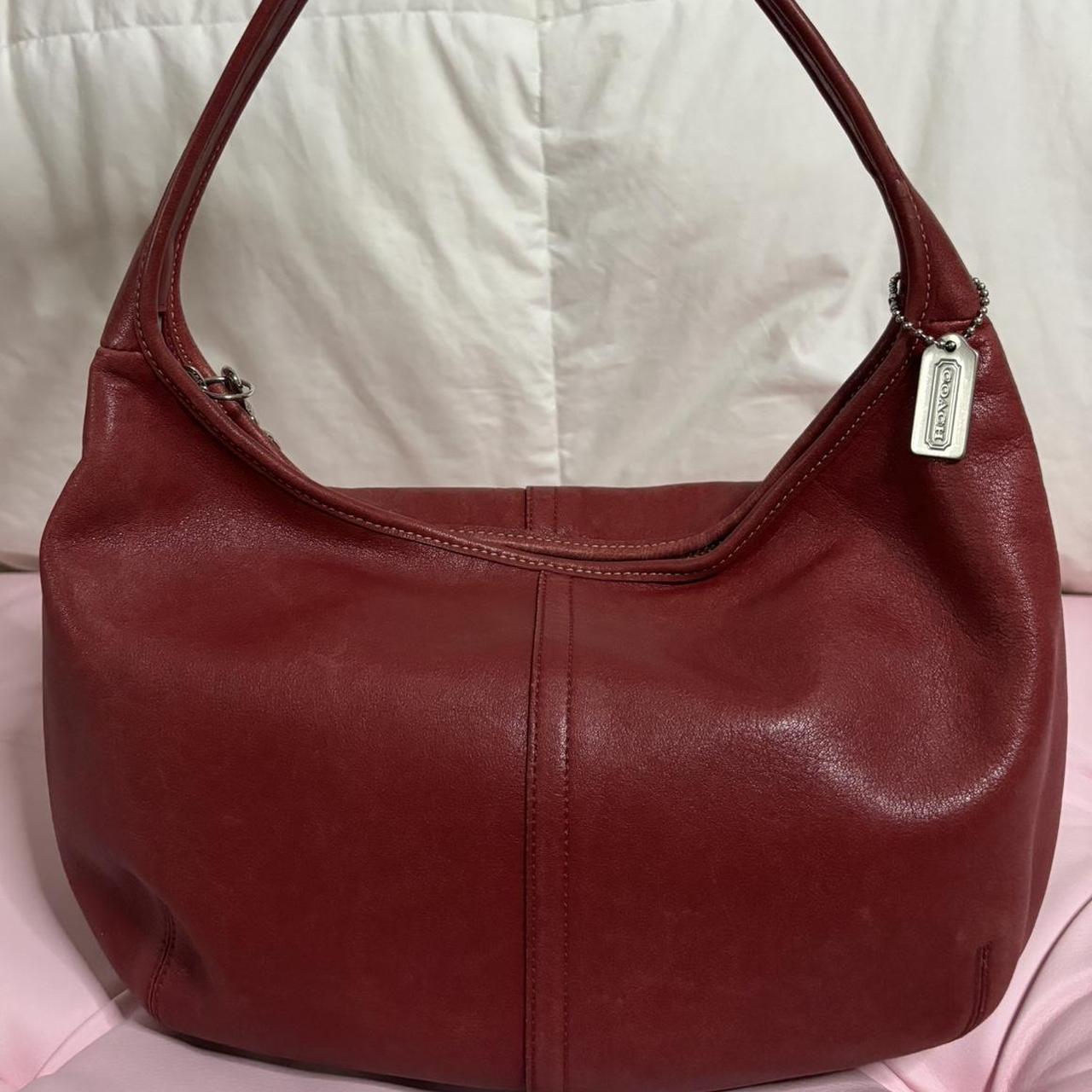 Vintage Coach Red Ergo Hobo💙🌀
