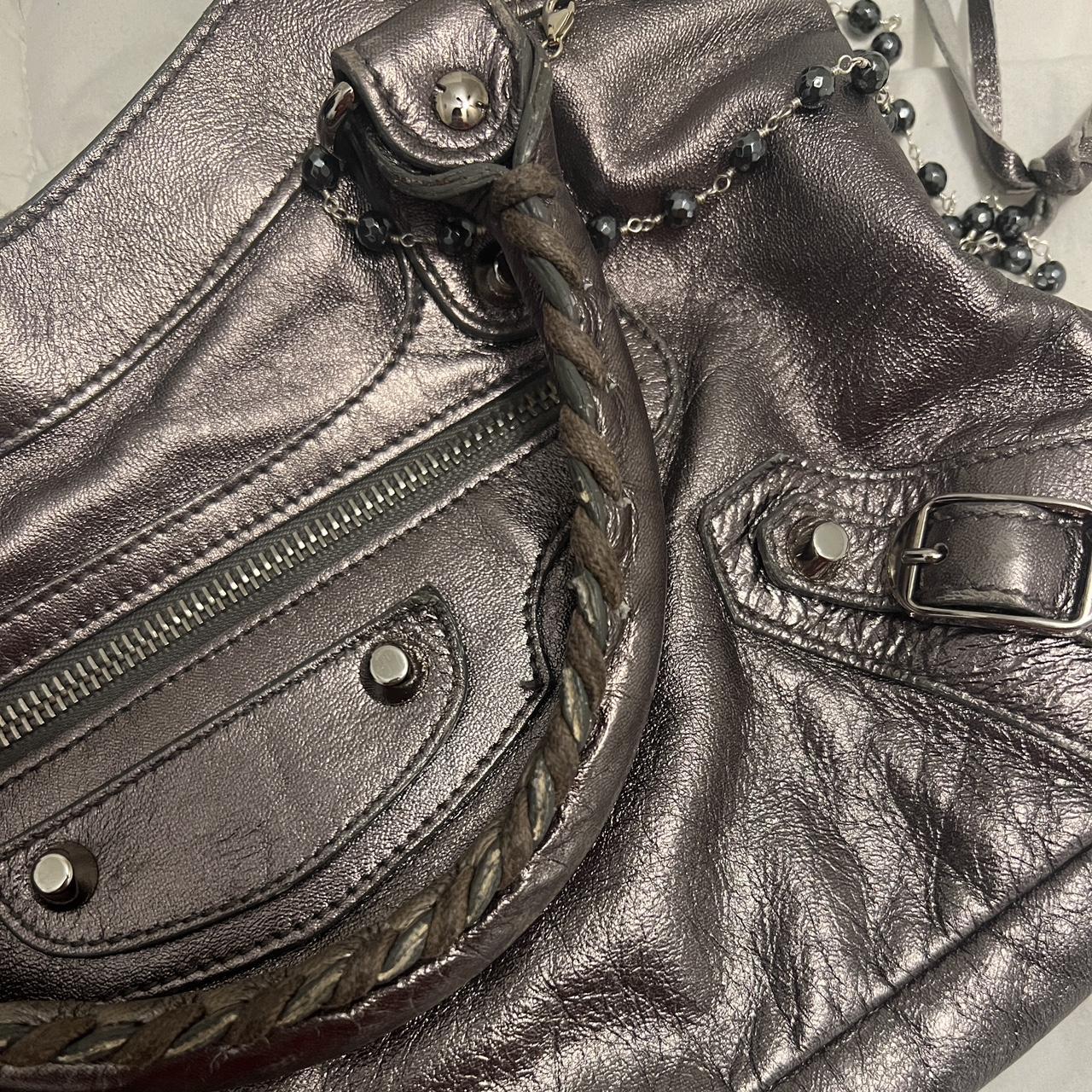 🩷🍒Preowned RARE BALENCIAGA METALLIC SILVER CITY BAG🩷🍒