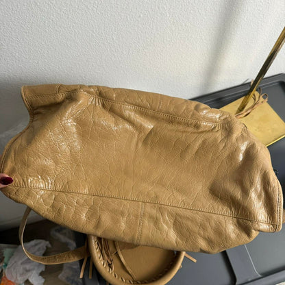Preowned Authentic Balenciaga city bag✨🔥