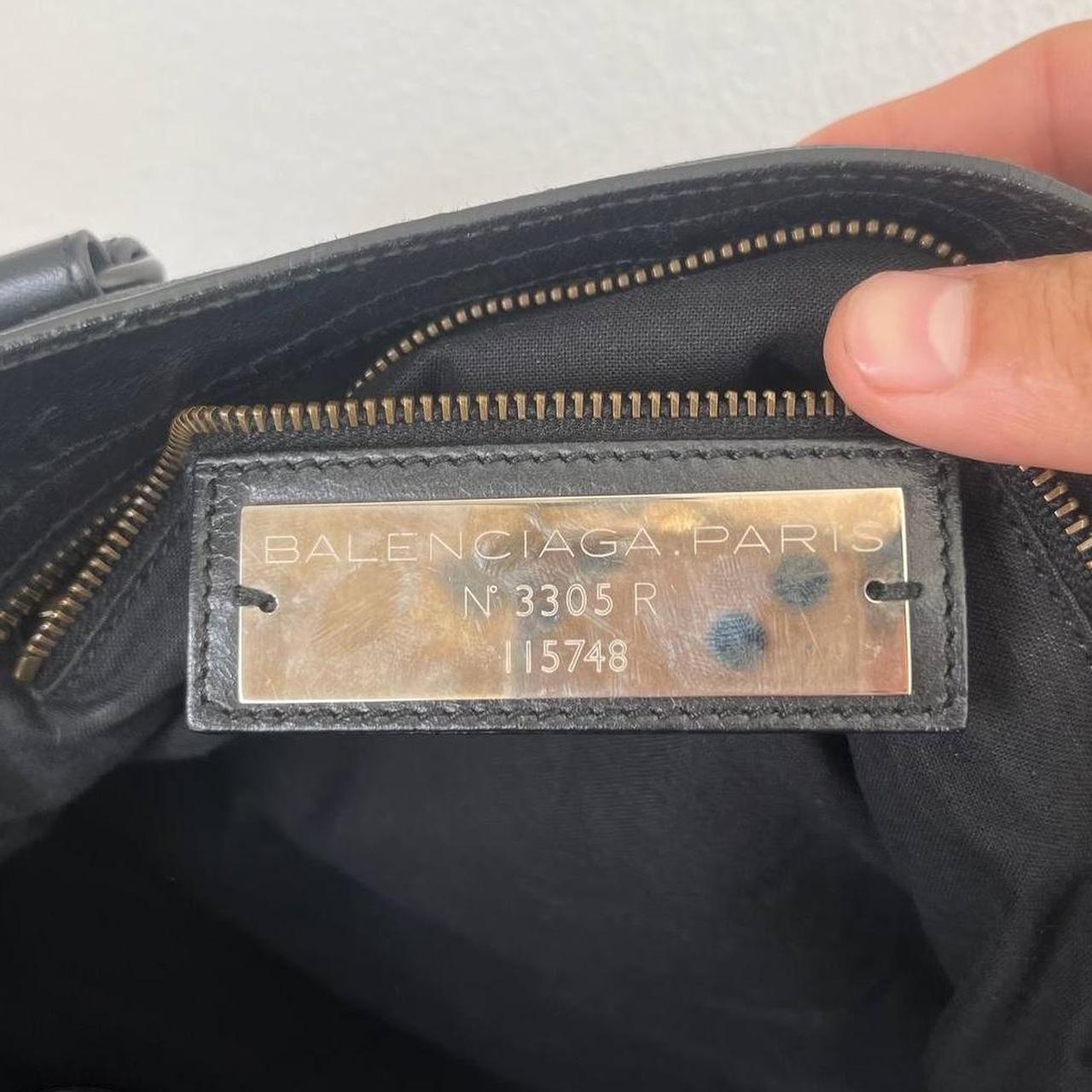 🥬🎄Preowned Authentic black Balenciaga city bag🥬🎄