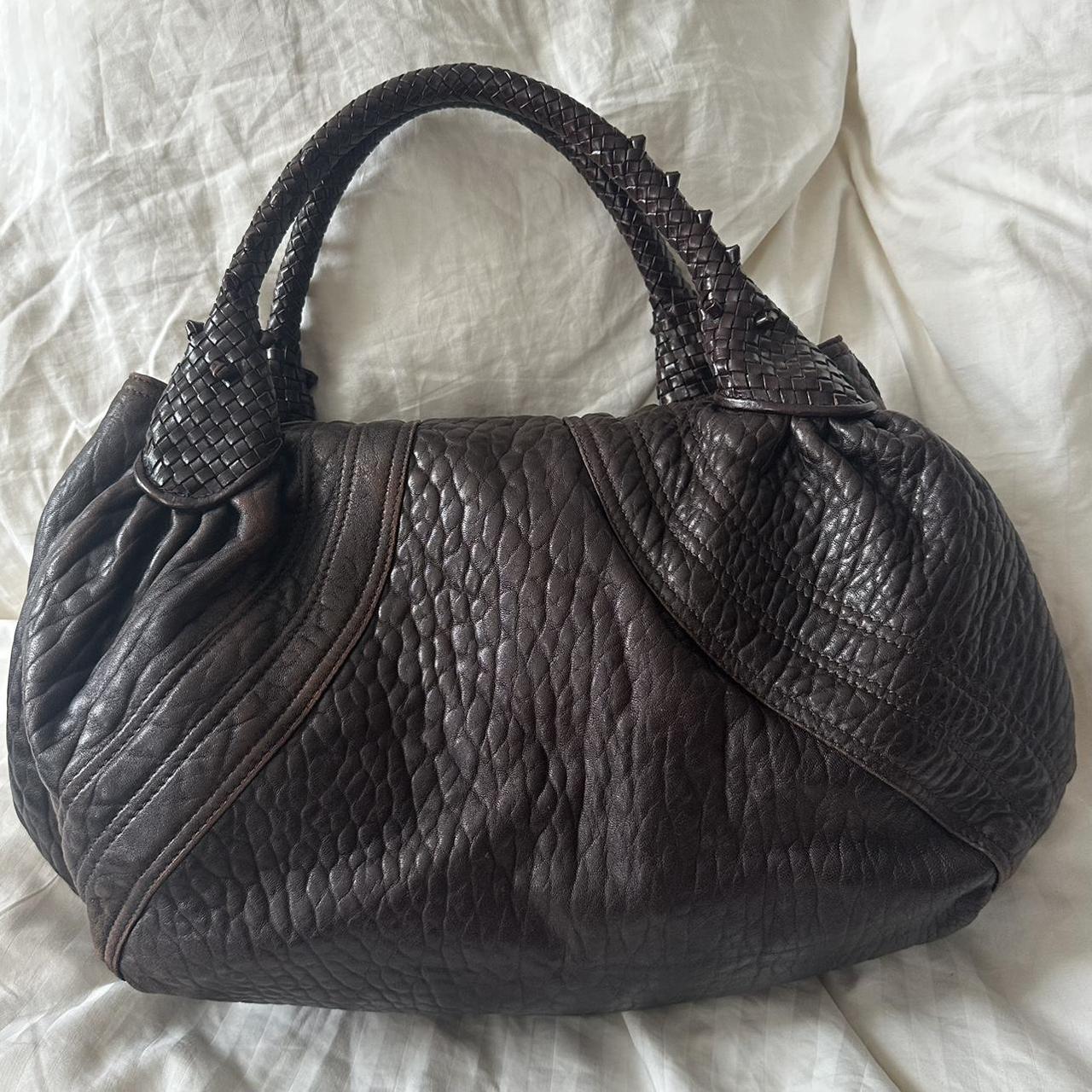 🍇💜Preowned FENDI SPY BAG🍇💜