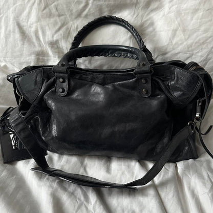 🍎🔥Preowned BALENCIAGA CITY BAG🍎🔥