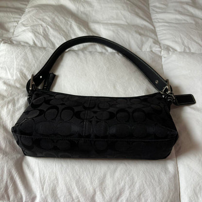 Vintage Coach East West Baguette Bag🌺🩷