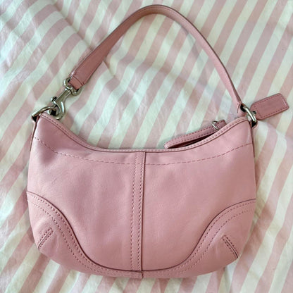 Baby Pink Coach Hobo🤎🌆