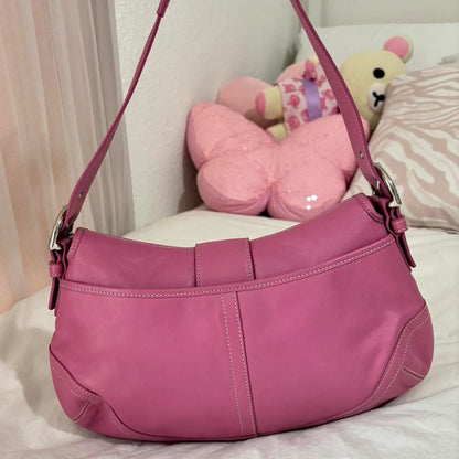 Coach Pink Soho Size Medium🩷🍒
