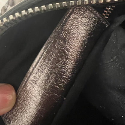 🩷🍒Preowned RARE BALENCIAGA METALLIC SILVER CITY BAG🩷🍒