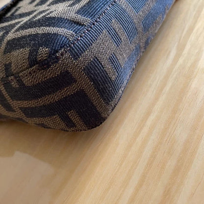 New Auth Fendi Baguette New Vintage It Bag🩷🍒