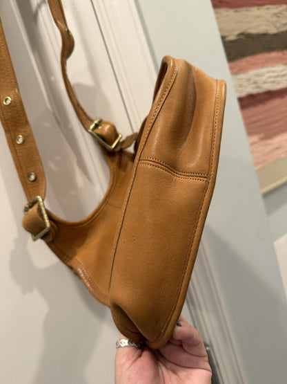 Coach Vintage Crescent Saddle Bag Nyc 9235 Saddle Tan🍂✨