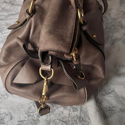 Authentic Miu Miu Purple Grey Leather Vitello Lux Bow Bag In Gold Hardware With Removable Strap🤎🌆