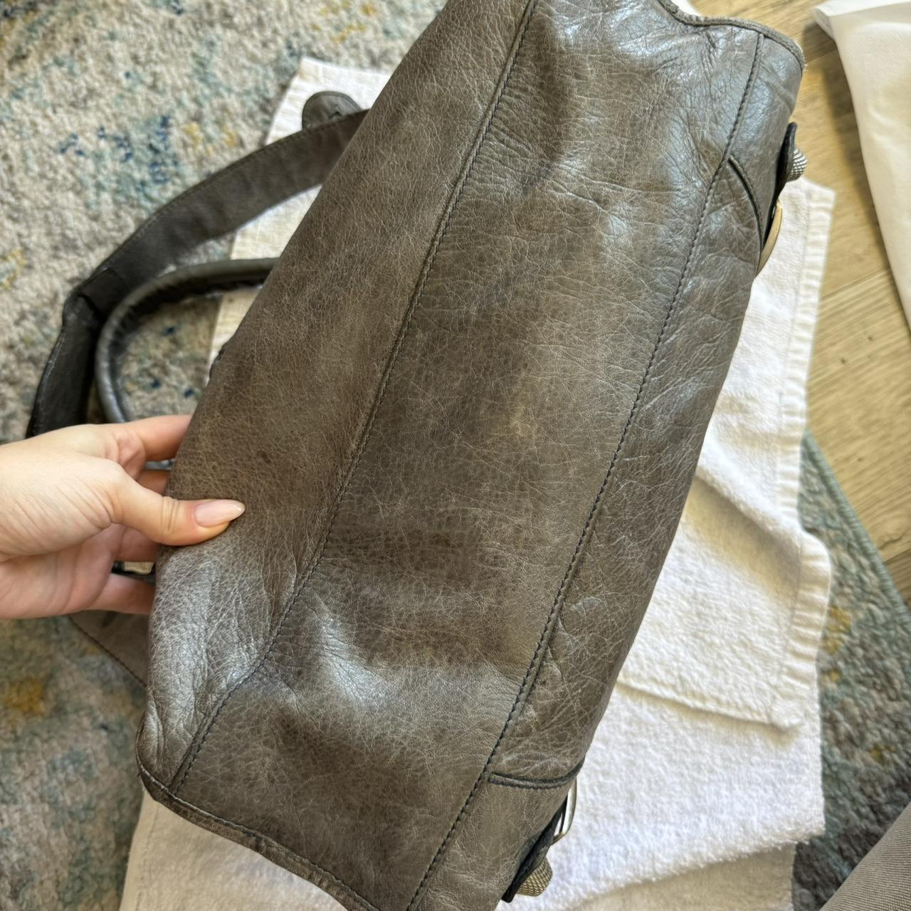 Preowned Authentic balenciaga city bag giant in faded grey🪻🍃